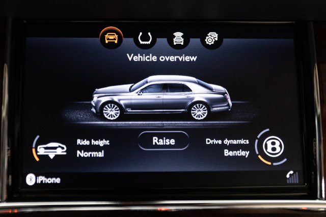 Used 2017 Bentley Mulsanne RWD image 93