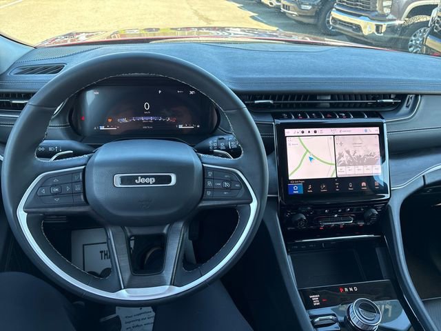 Used 2023 Jeep Grand Cherokee L Limited w/ Luxury Tech Group II image 10