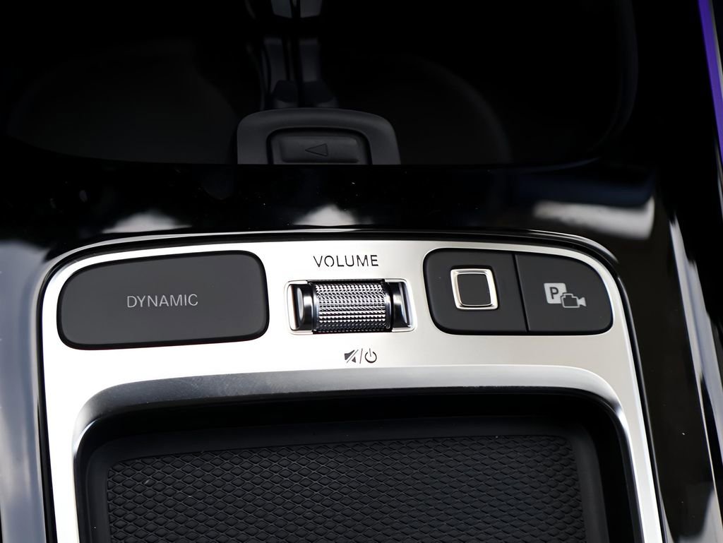 Certified 2025 Mercedes-Benz GLB 250 4MATIC image 27