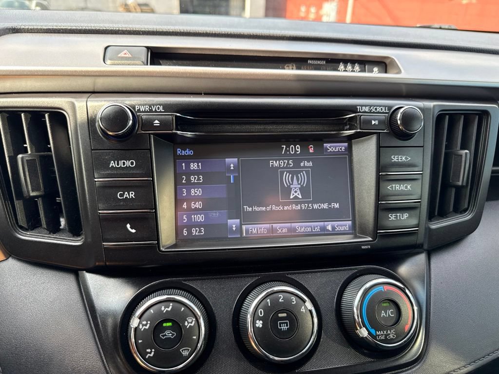 Used 2018 Toyota RAV4 LE w/ All Weather Liner Package AWD/4WD image 31