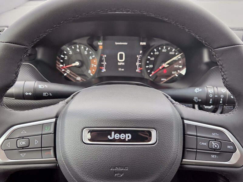 New 2026 Jeep Compass Latitude AWD/4WD image 22