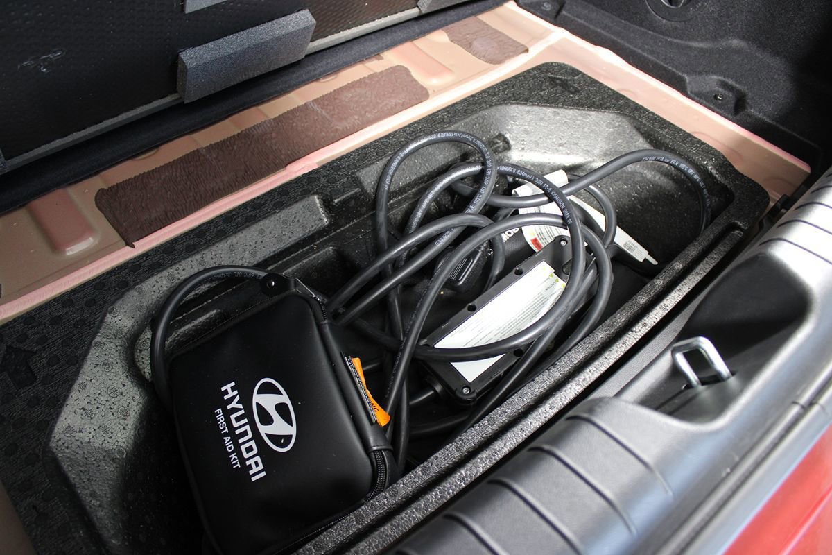Used 2024 Hyundai Ioniq 6 SE RWD image 26