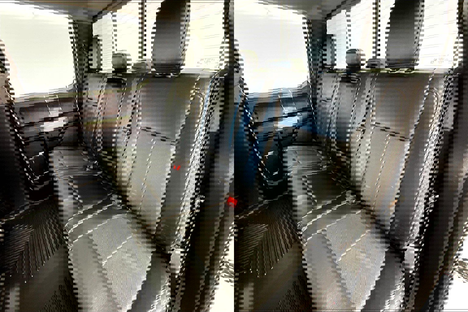 Used 2020 Ford F250 Lariat w/ Lariat Value Package image 19