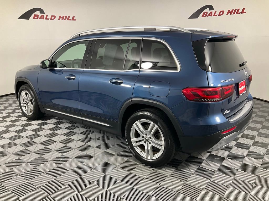 Used 2023 Mercedes-Benz GLB 250 4MATIC image 4