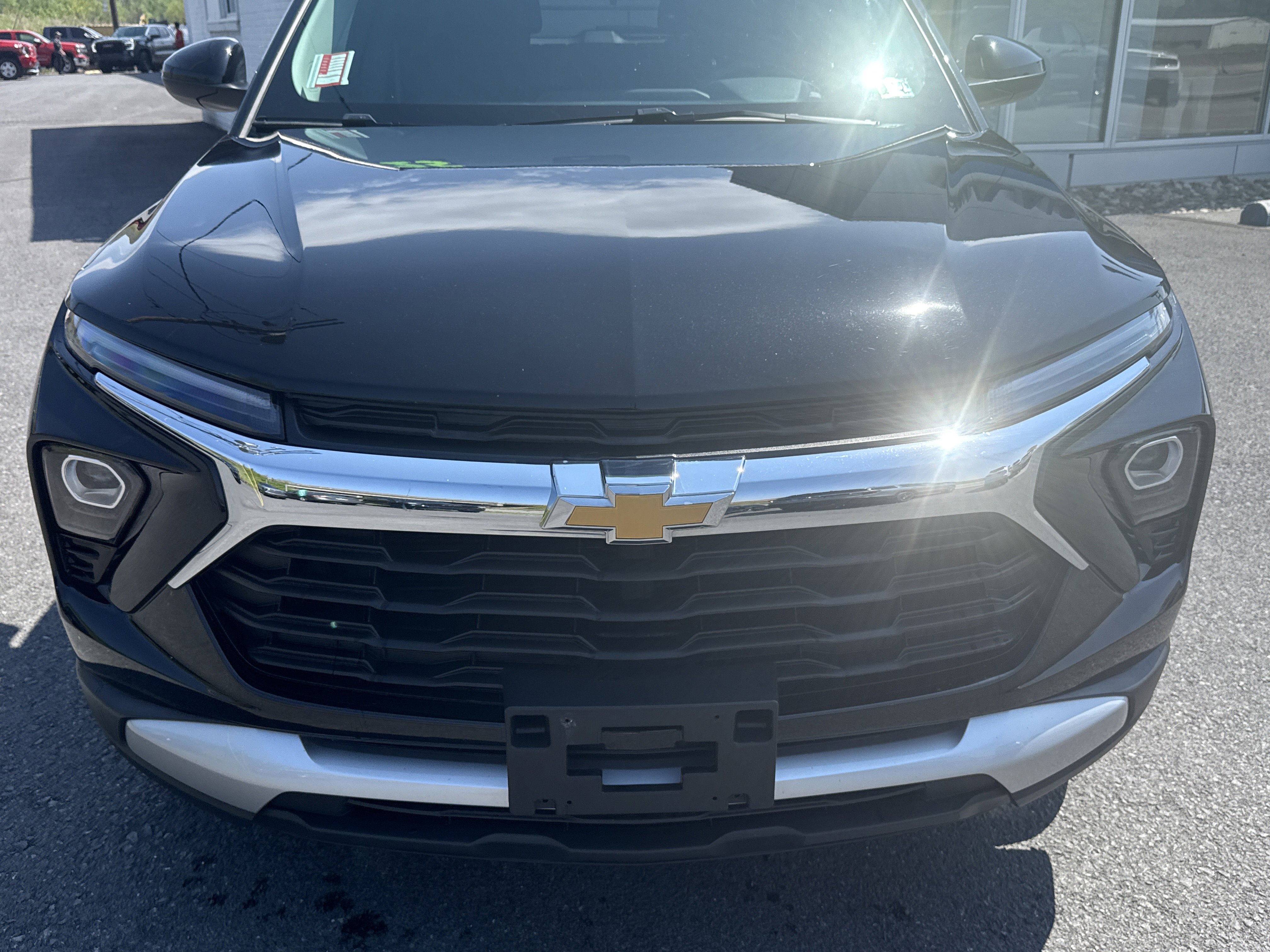 Used 2025 Chevrolet TrailBlazer LT AWD/4WD image 8