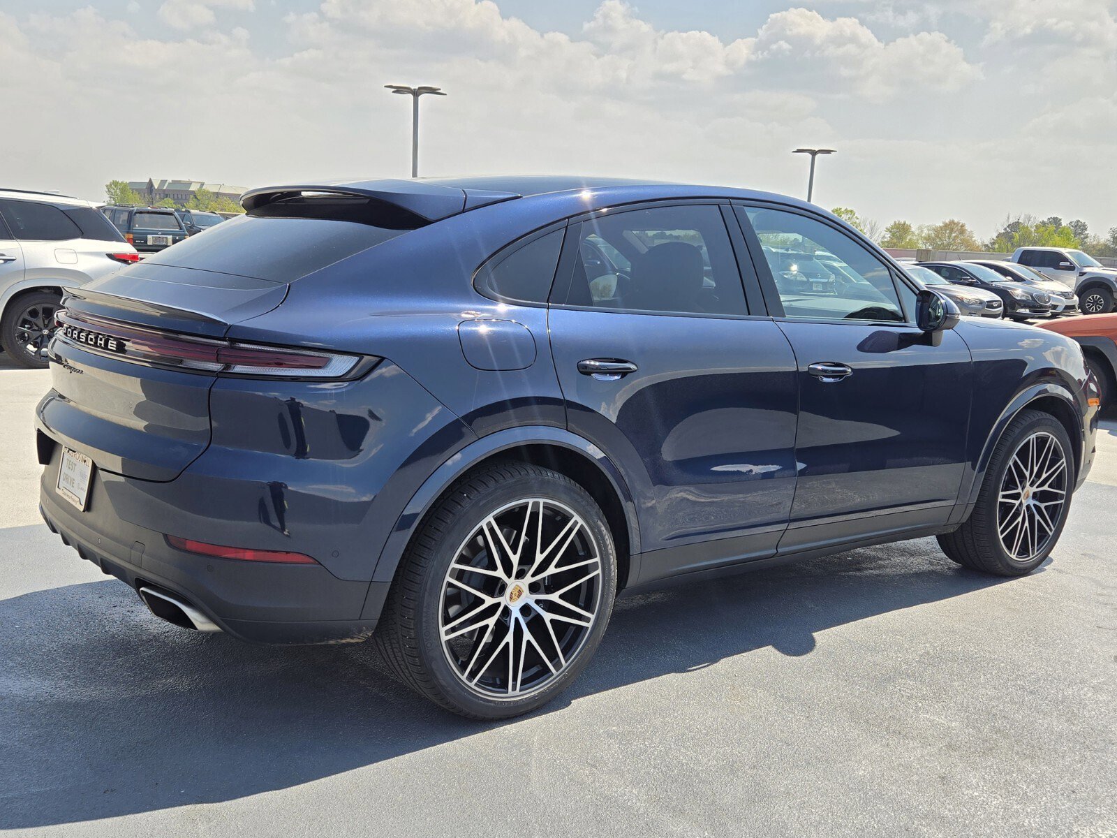 Used 2025 Porsche Cayenne Coupe image 9