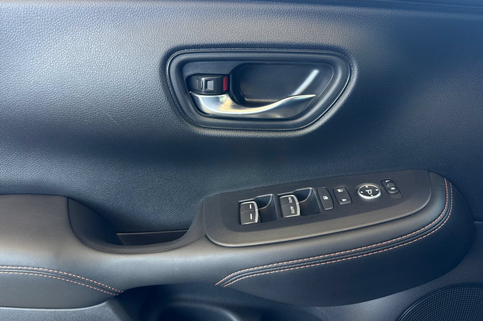 Certified 2024 Honda HR-V Sport image 11
