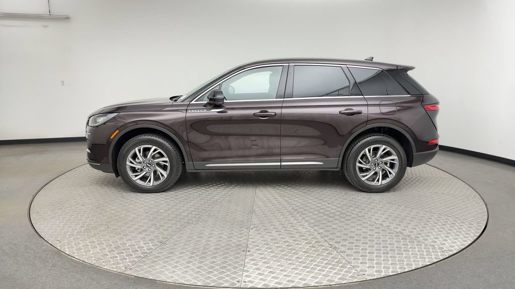 Used 2023 Lincoln Corsair AWD w/ Equipment Group 101A image 5