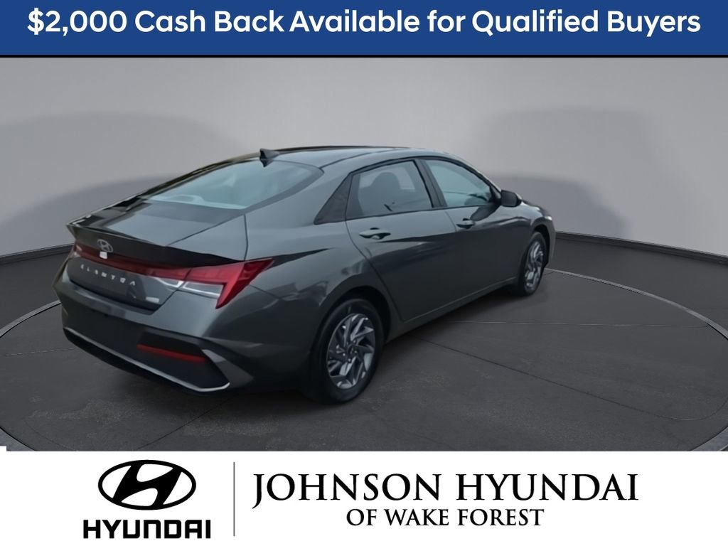 New 2026 Hyundai Elantra Blue image 8
