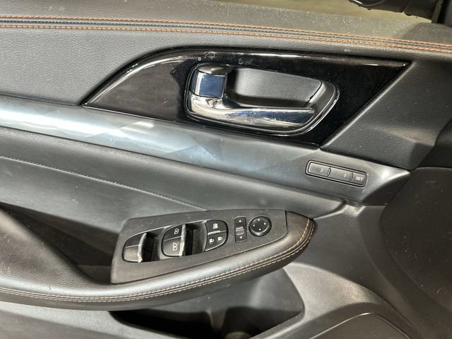 Used 2023 Nissan Maxima SR w/ Sport Mat Group FWD image 19