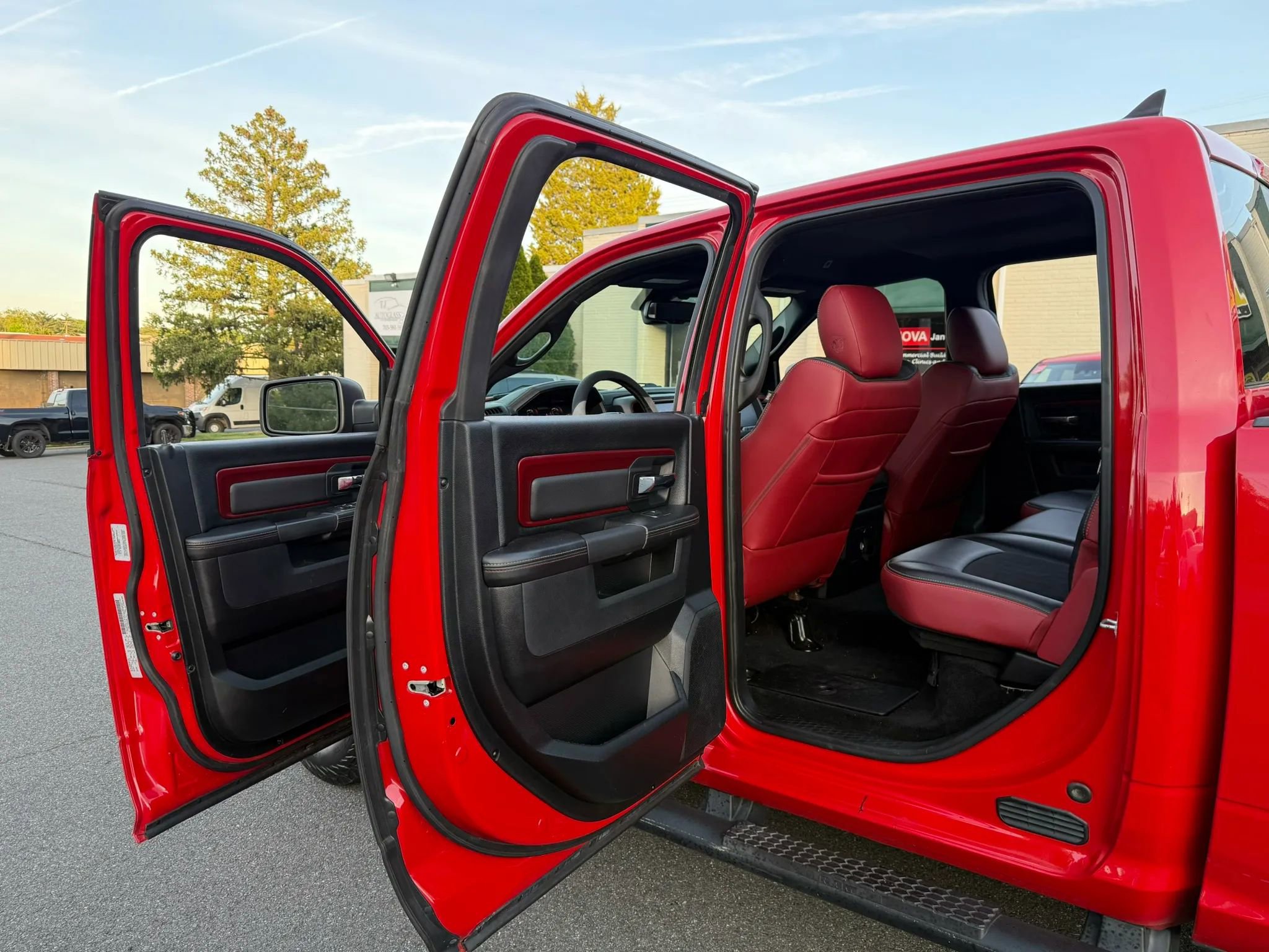 Used 2017 RAM 1500 Rebel w/ Luxury Group AWD/4WD image 38