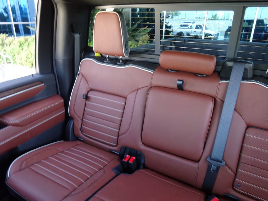 New 2026 GMC Sierra 2500 Denali Ultimate w/ Max Trailering Package AWD/4WD image 17