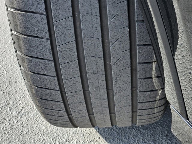 Used 2023 Audi Q7 3.0T Prestige image 11