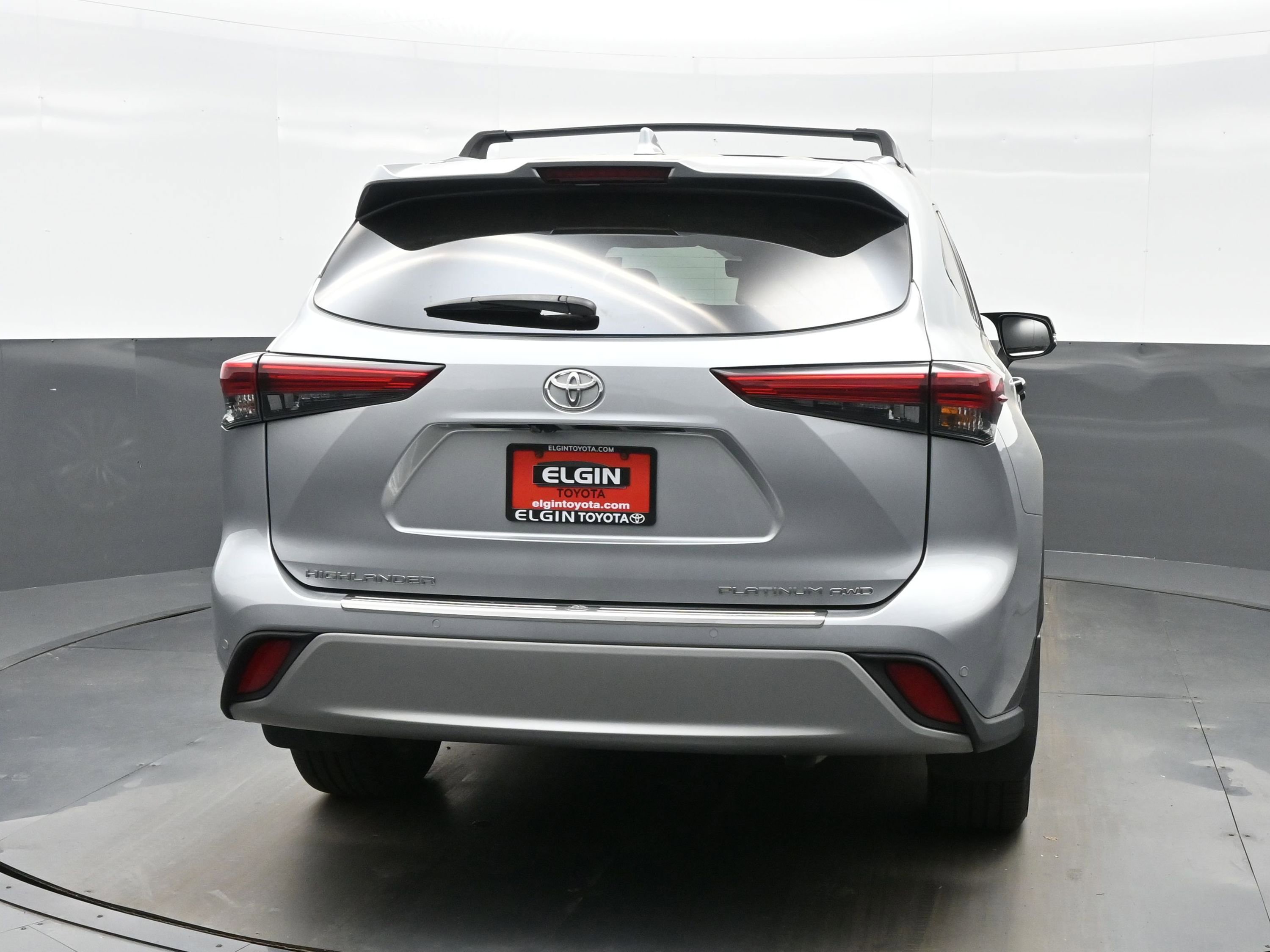 Used 2021 Toyota Highlander Platinum AWD/4WD image 5