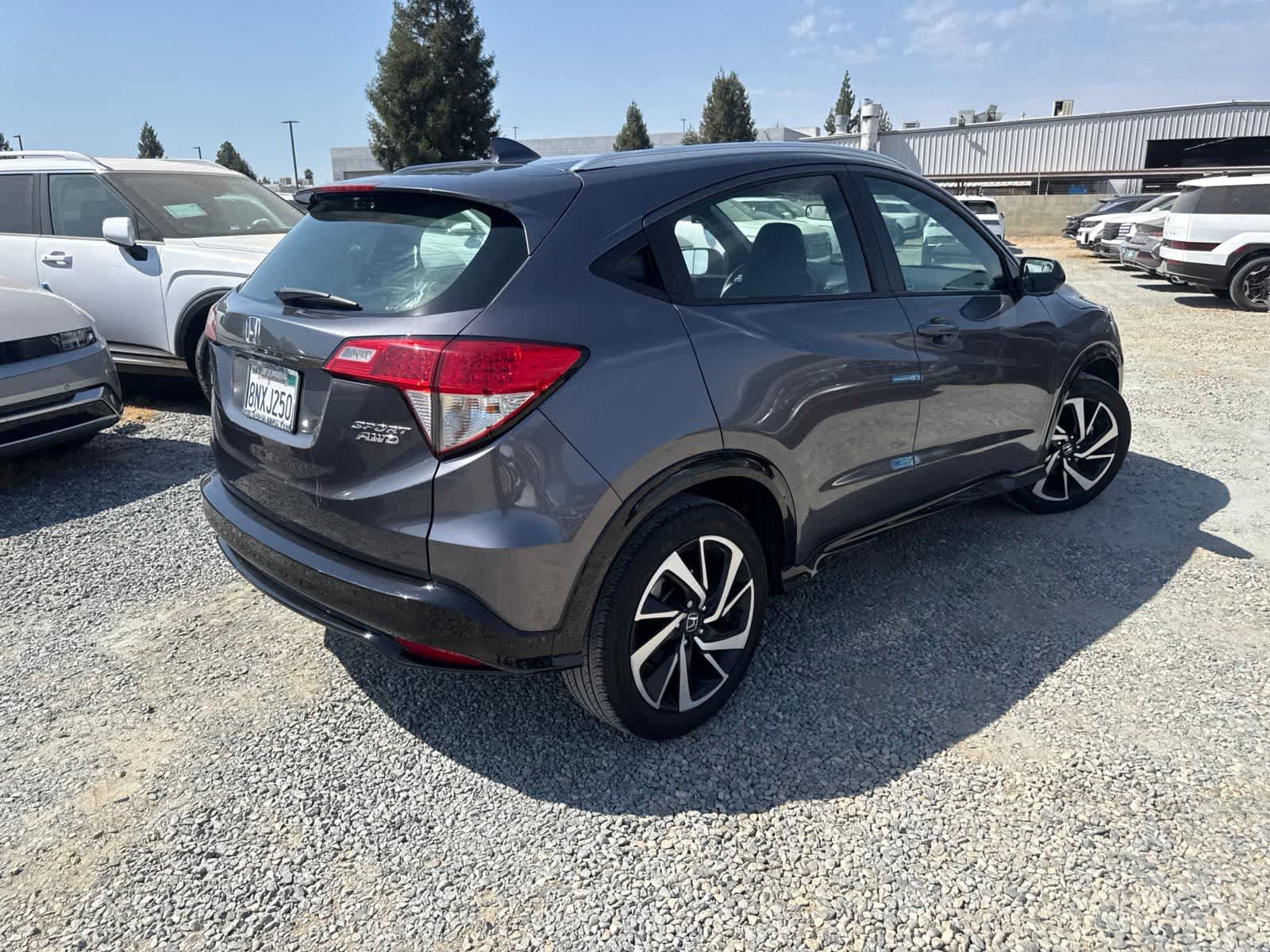 Used 2019 Honda HR-V Sport image 4