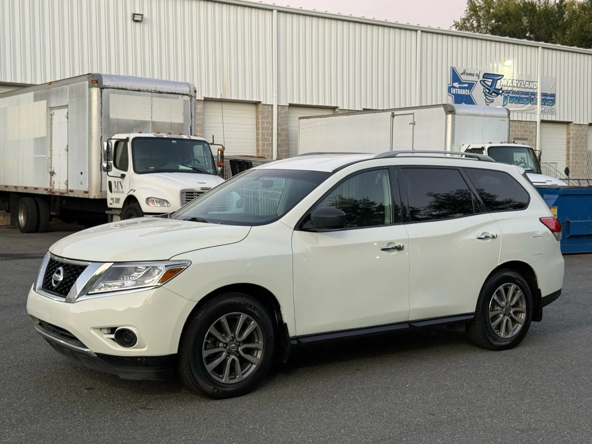 Used 2016 Nissan Pathfinder S image 9