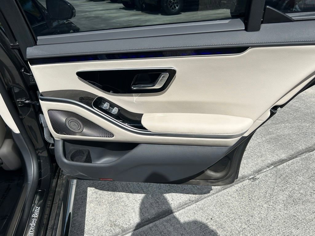 Used 2023 Mercedes-Benz S 500 S 500 image 37