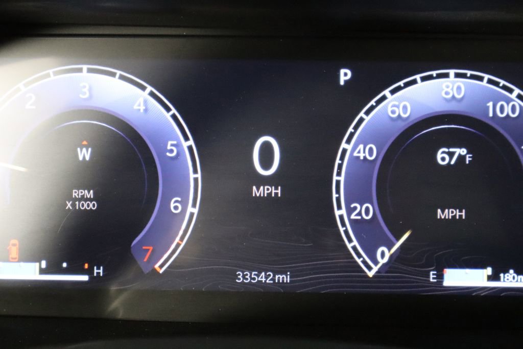 Used 2024 Jeep Grand Cherokee Limited w/ Black Appearance Package image 47