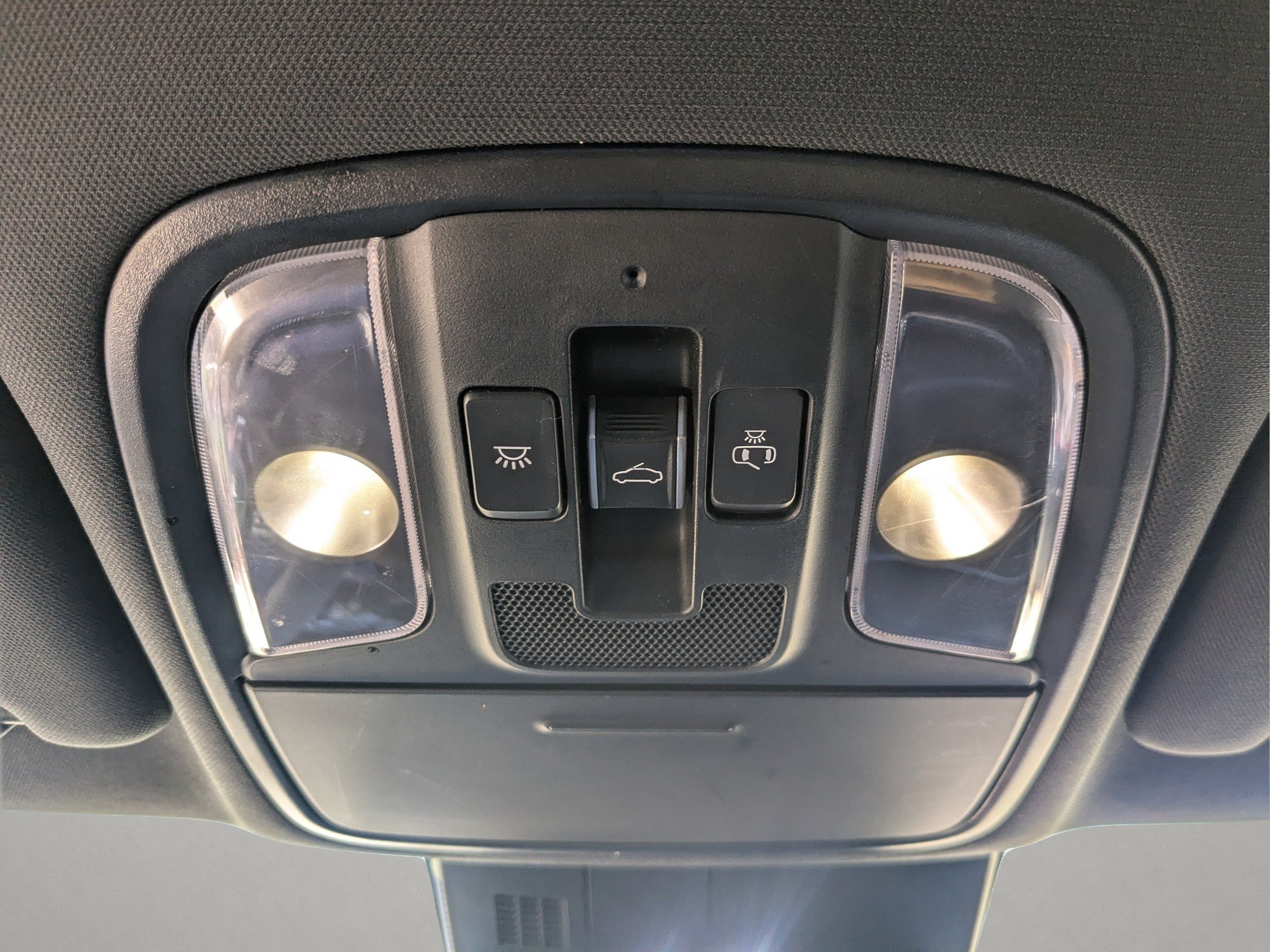 Used 2018 Kia Stinger GT2 AWD/4WD image 23