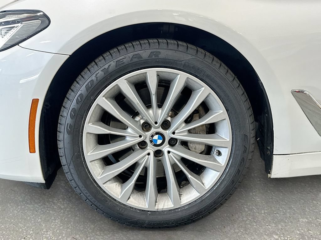 Used 2023 BMW 530i xDrive w/ Convenience Package AWD/4WD image 31