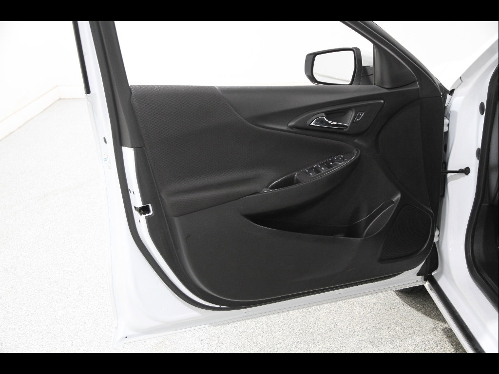 Used 2024 Chevrolet Malibu LT FWD image 4