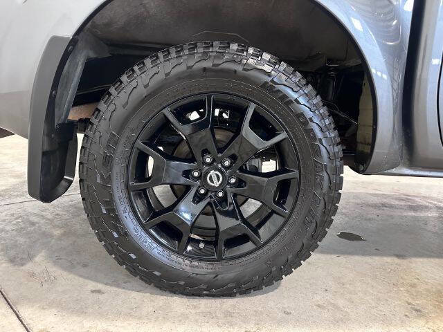 Used 2019 Nissan Frontier SV w/ Value Truck Package image 12