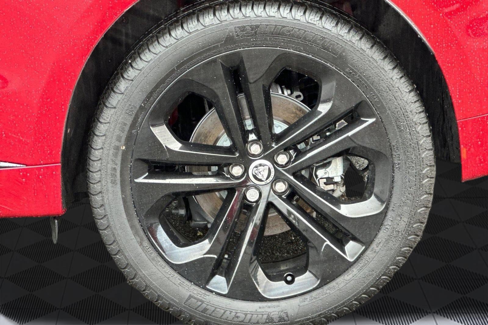 New 2024 Jaguar F-PACE R-Dynamic S AWD/4WD image 11