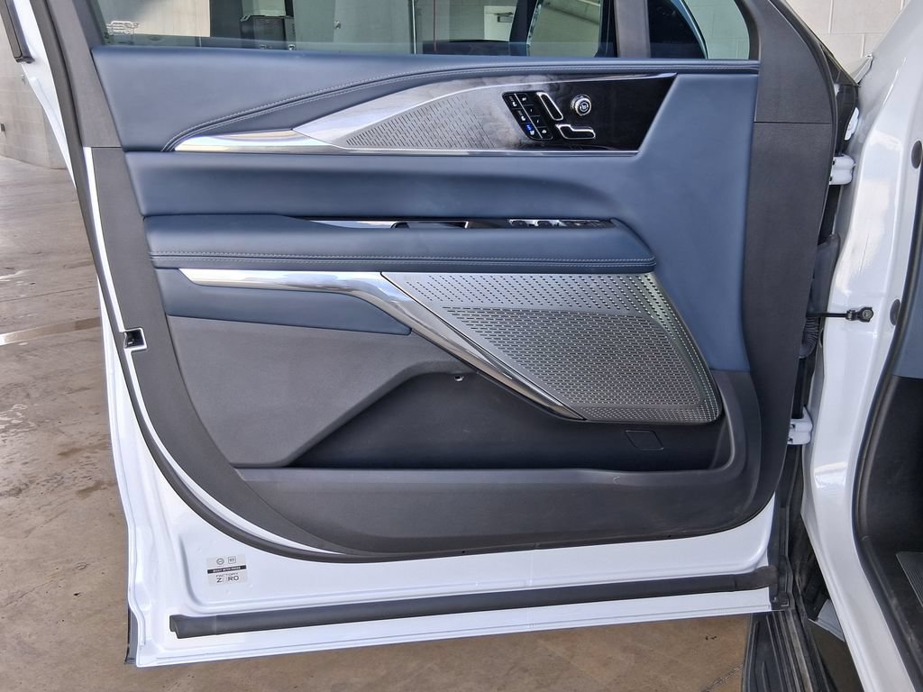 New 2026 Cadillac Escalade IQ Luxury 2 AWD/4WD image 18