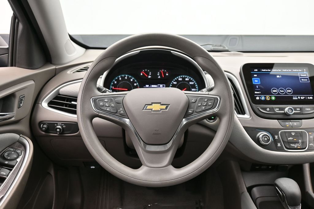 Used 2024 Chevrolet Malibu LS FWD image 39