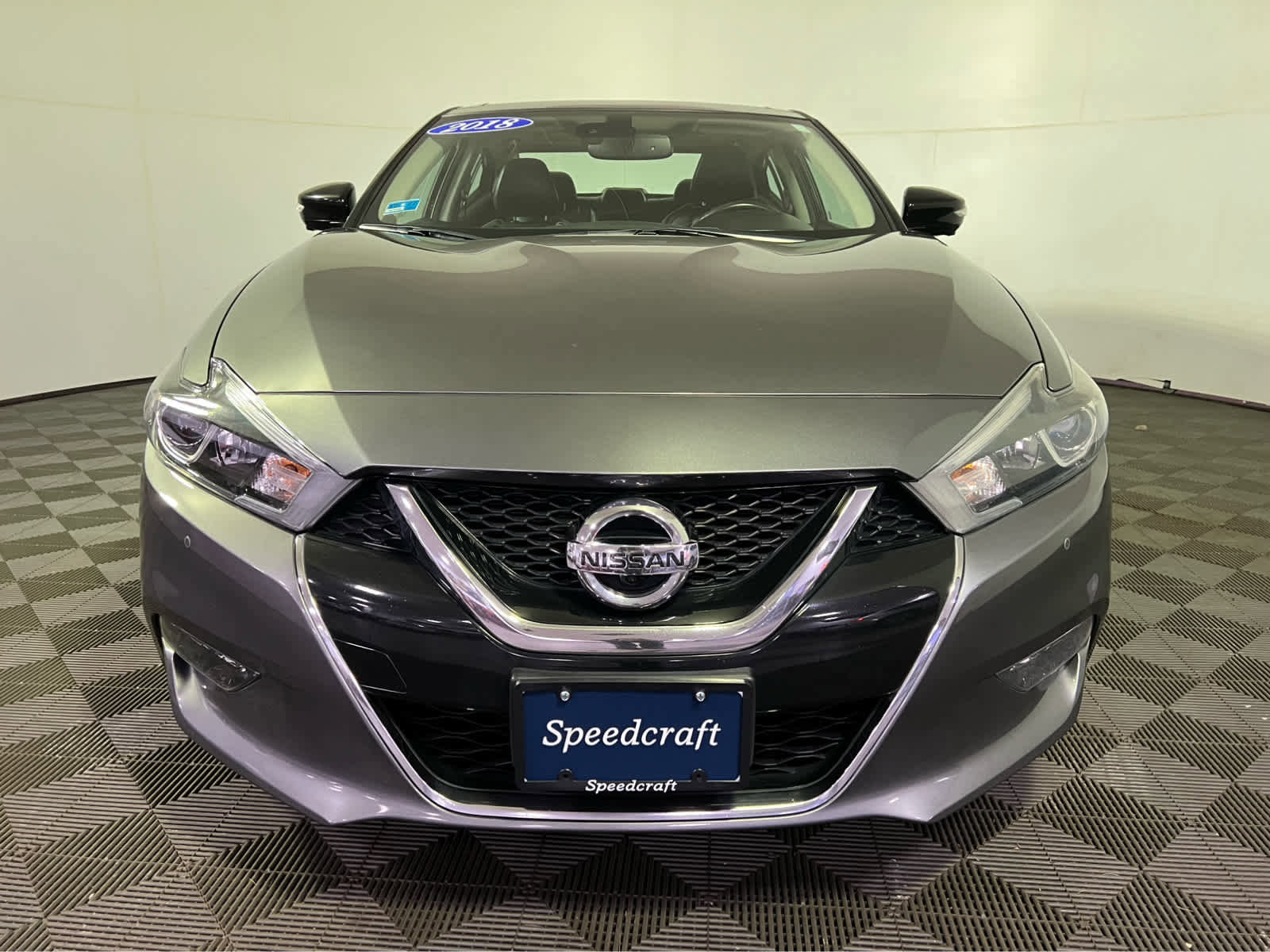 Used 2018 Nissan Maxima Platinum image 2