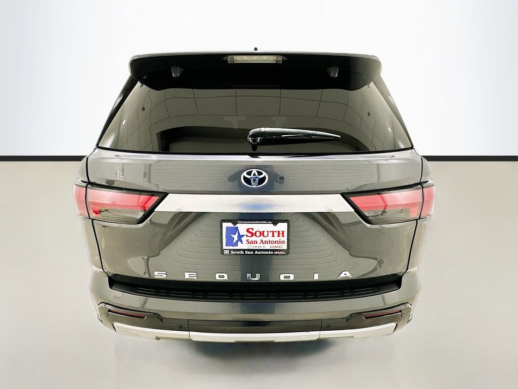 Used 2023 Toyota Sequoia Capstone image 6