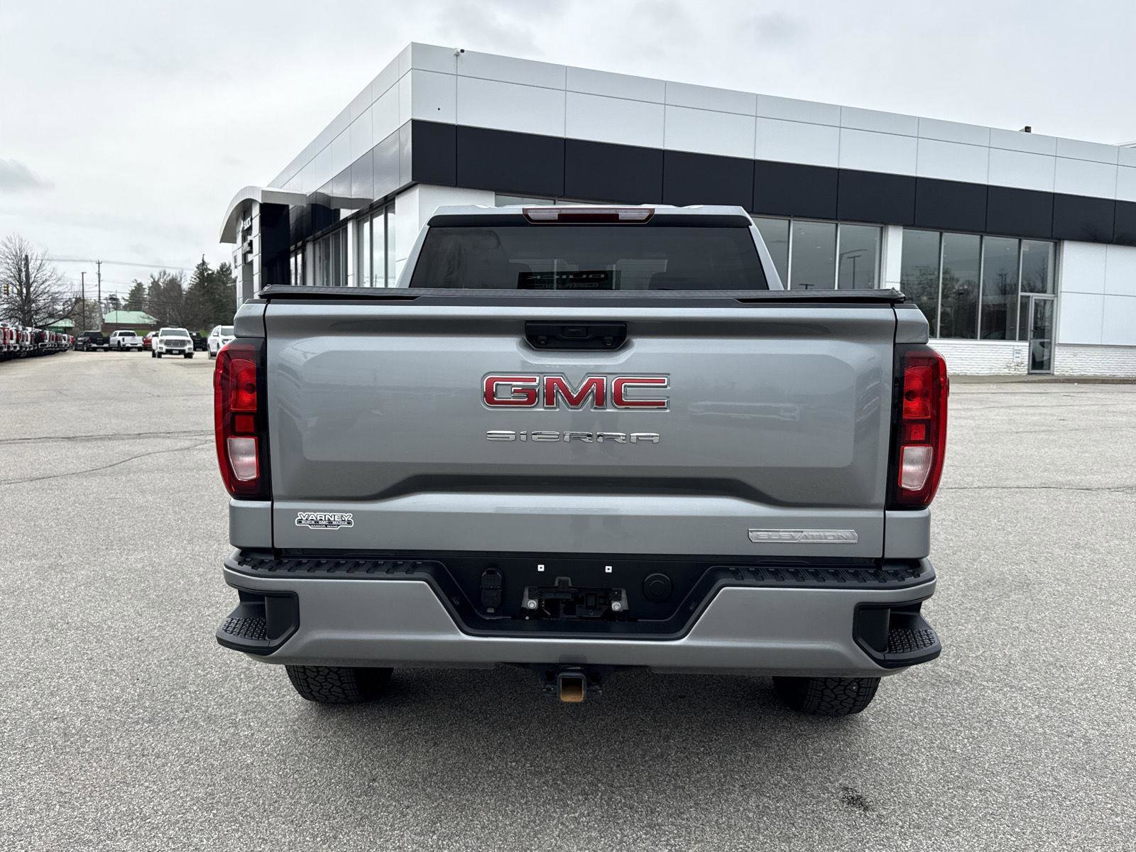 Used 2024 GMC Sierra 1500 Elevation AWD/4WD image 5
