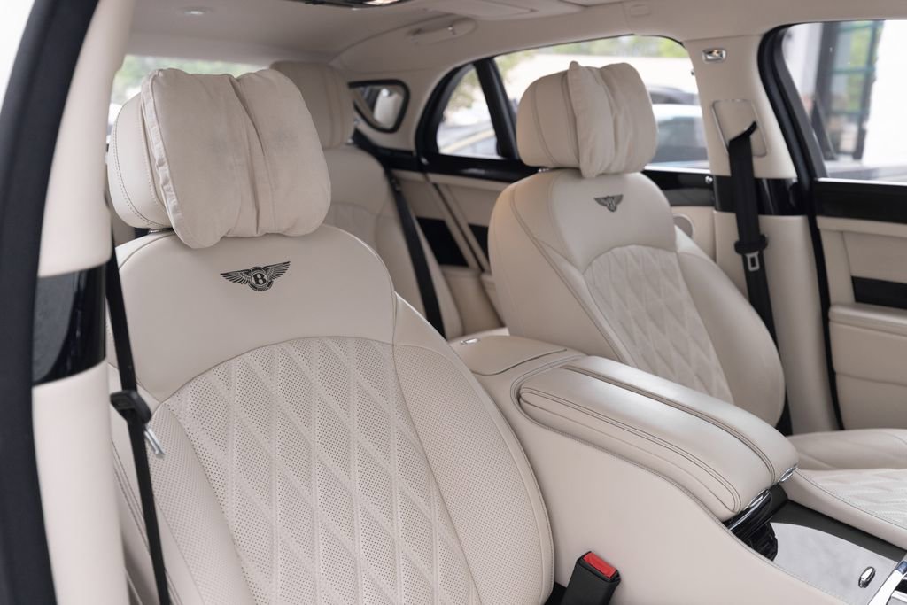 Used 2020 Bentley Mulsanne Speed RWD image 25
