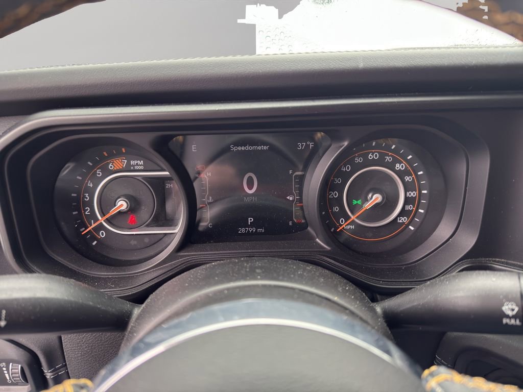 Used 2024 Jeep Wrangler Sahara image 21