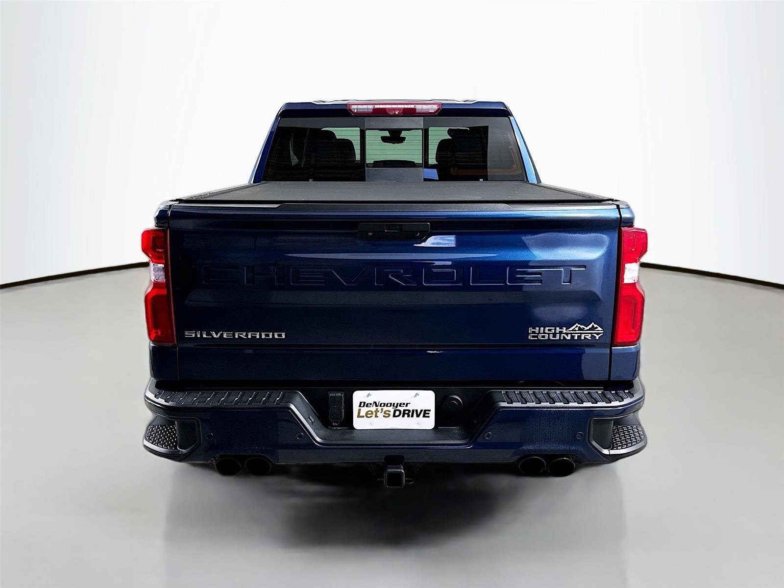 Used 2022 Chevrolet Silverado 1500 High Country w/ Technology Package image 7