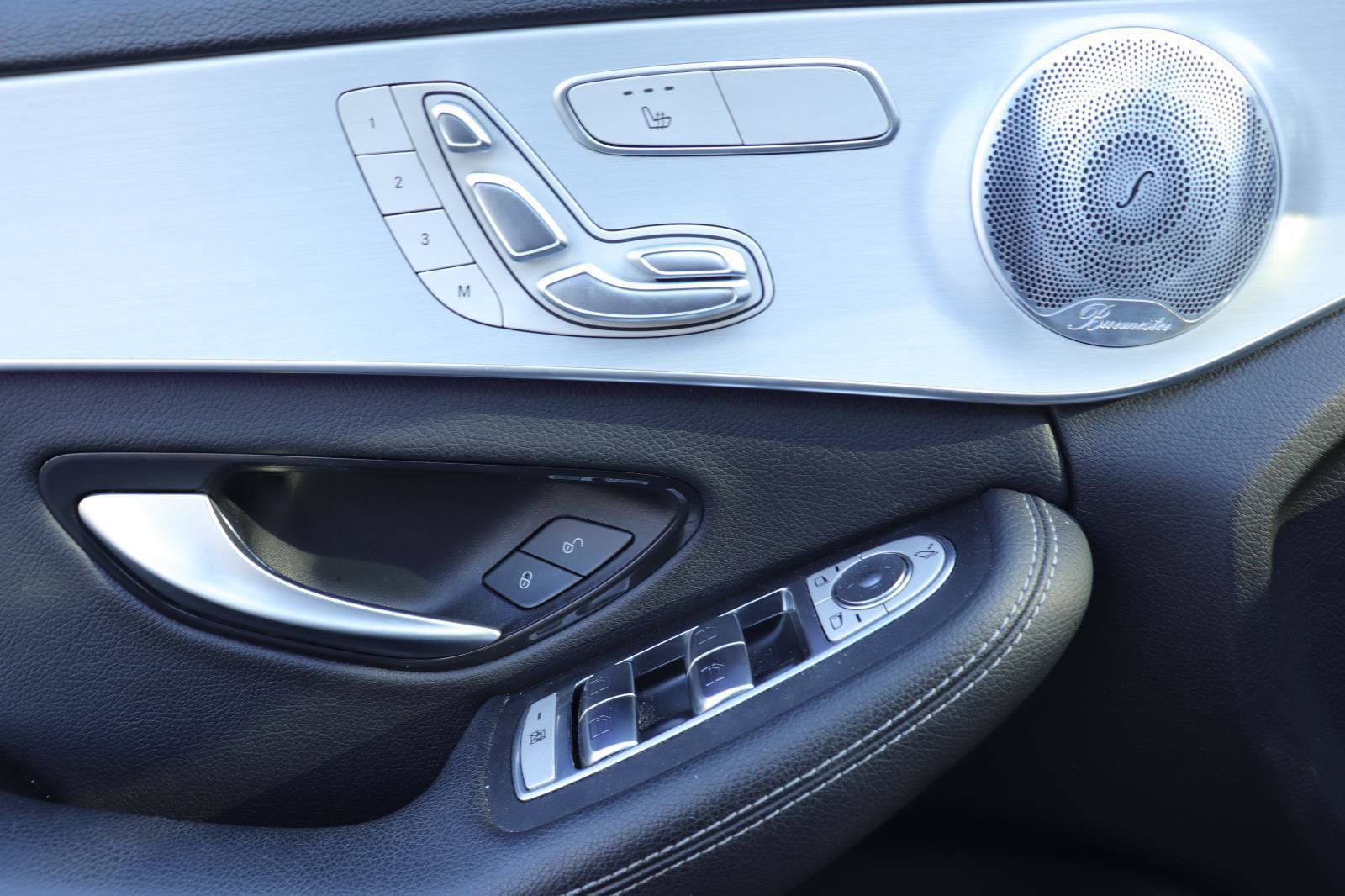 Used 2021 Mercedes-Benz C 300 Sedan image 21