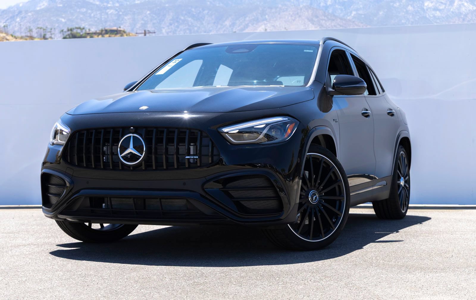 New 2026 Mercedes-Benz GLA 35 AMG 4MATIC video 1