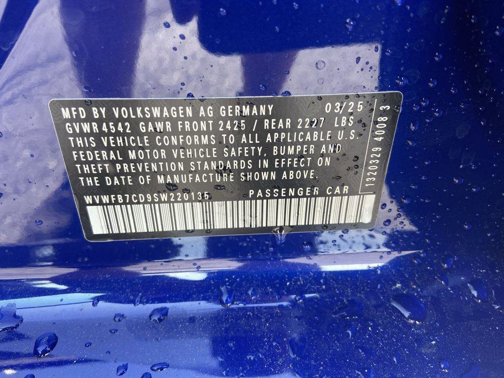 New 2025 Volkswagen Golf R Black Edition image 10