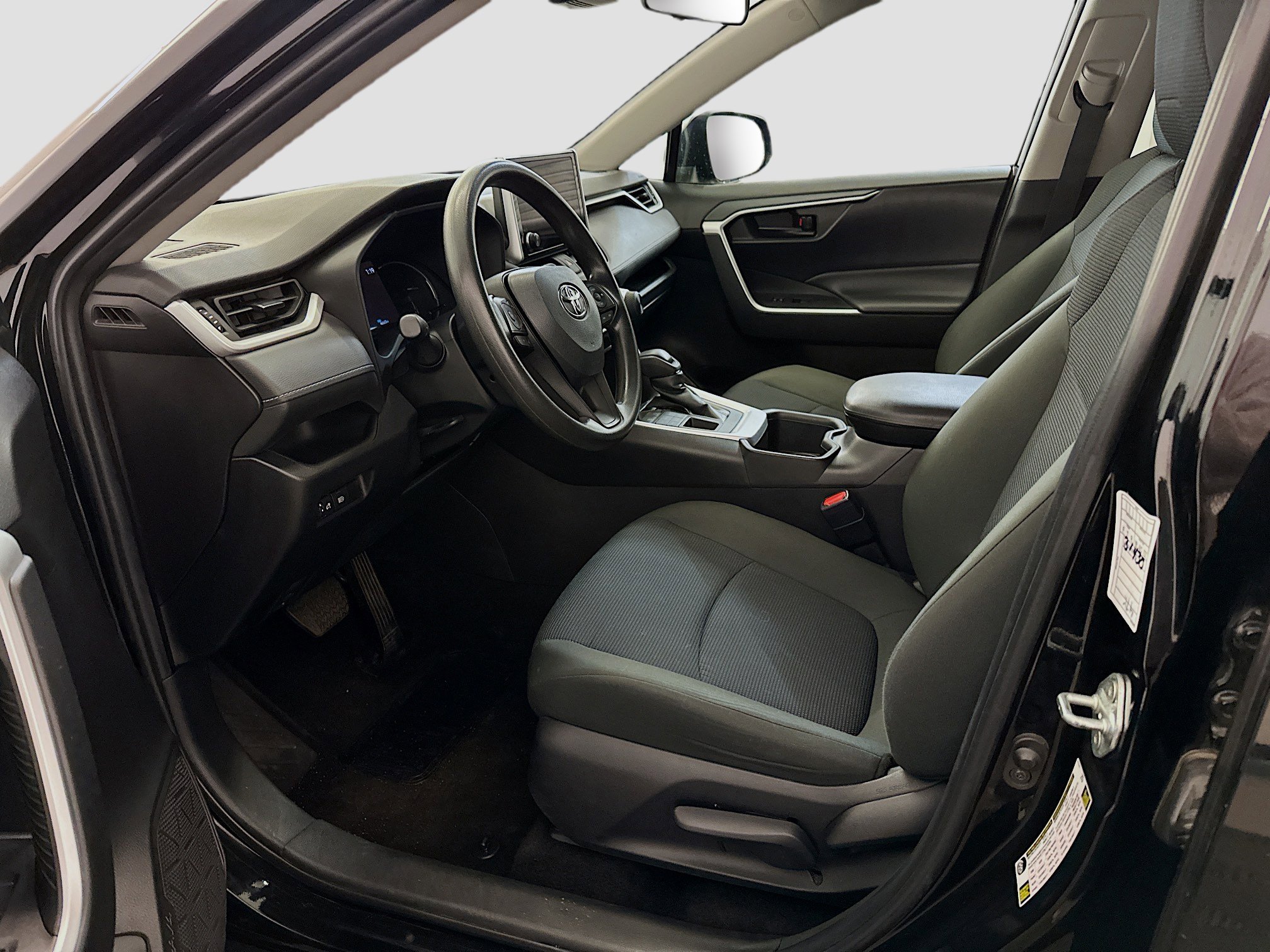 Used 2024 Toyota RAV4 LE image 13