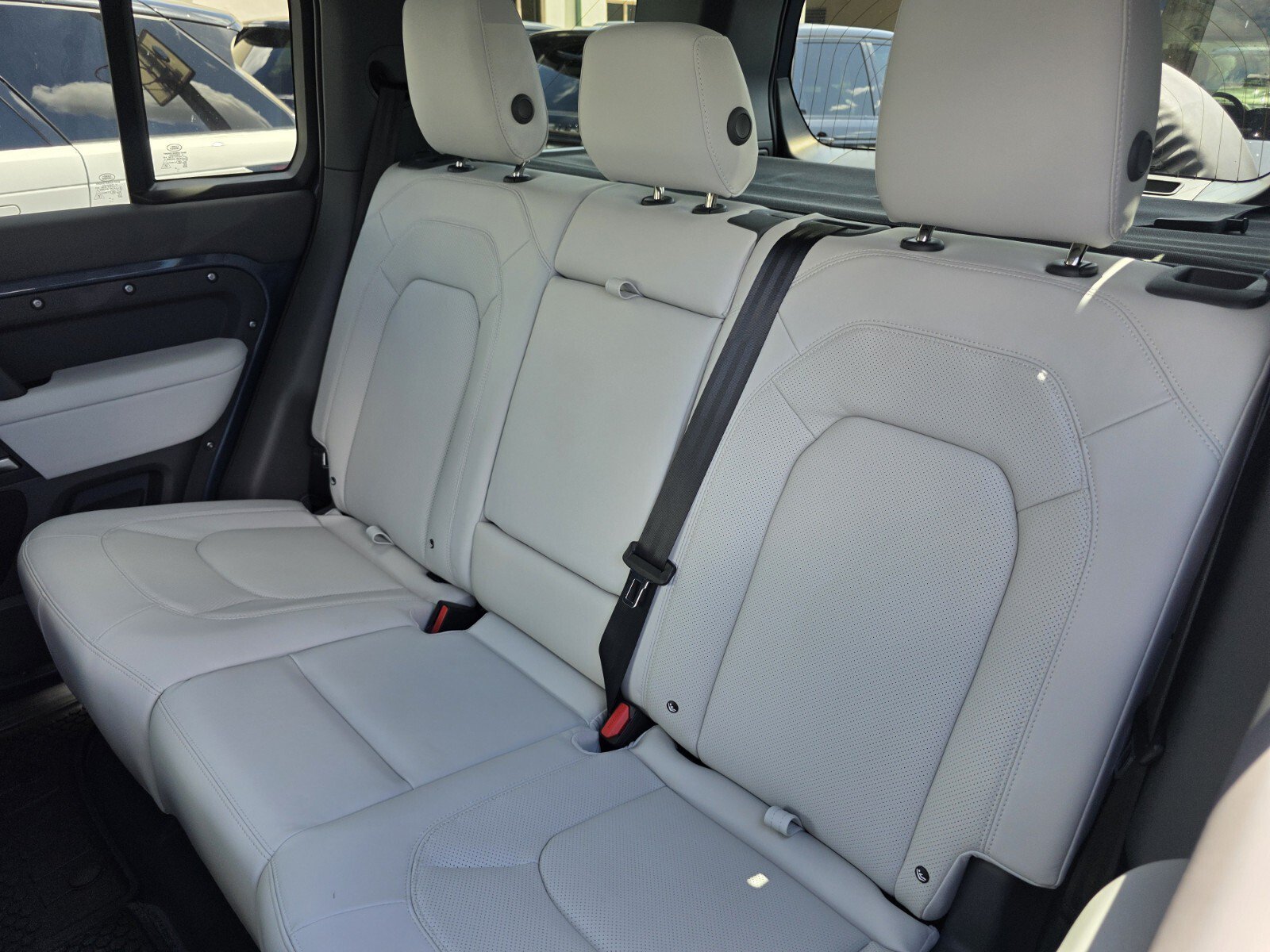 New 2026 Land Rover Defender 110 S AWD/4WD image 13