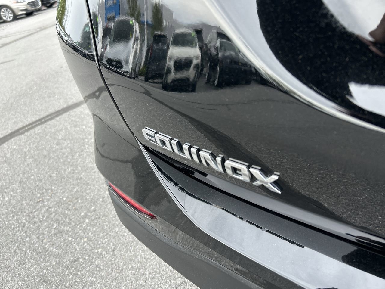 Used 2022 Chevrolet Equinox LT AWD/4WD image 11