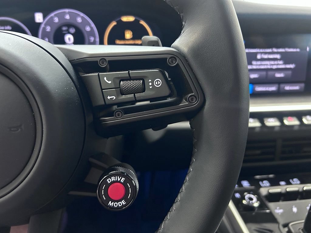Certified 2025 Porsche 911 Carrera RWD image 13