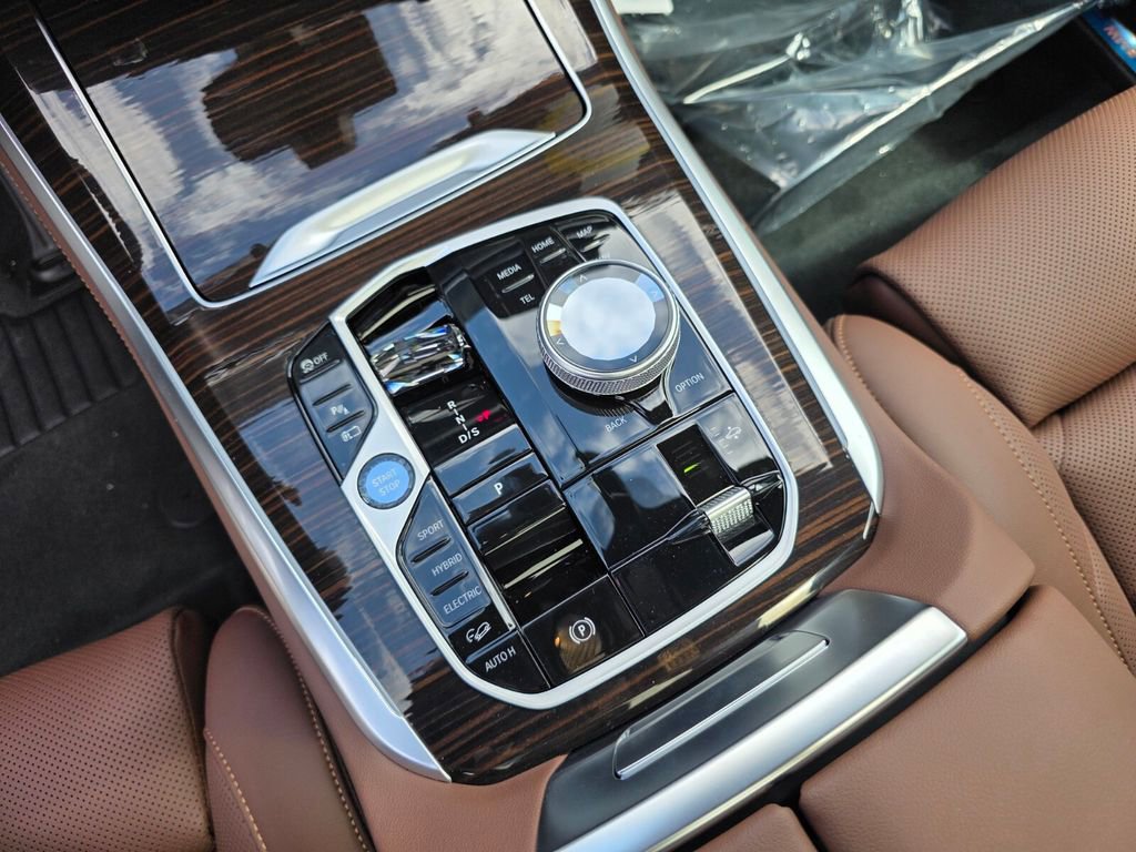 New 2026 BMW X5 xDrive50e AWD/4WD image 15