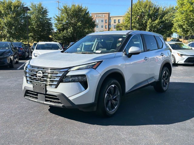 Used 2025 Nissan Rogue SV AWD/4WD image 8
