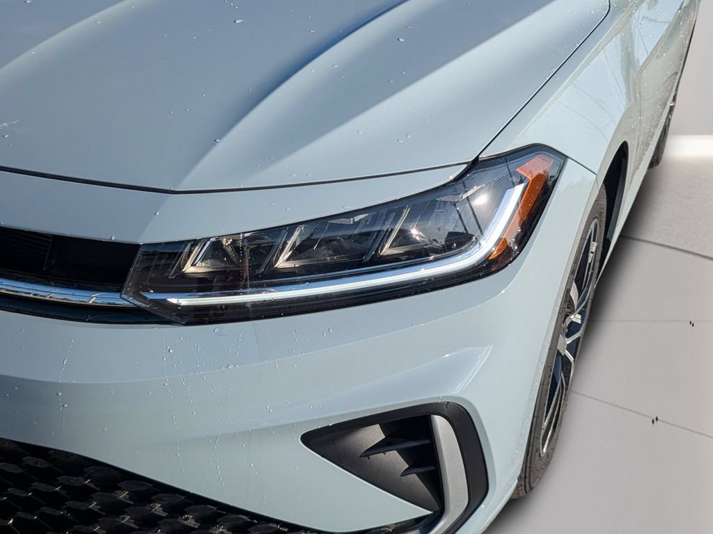 New 2026 Volkswagen Jetta SE FWD image 7