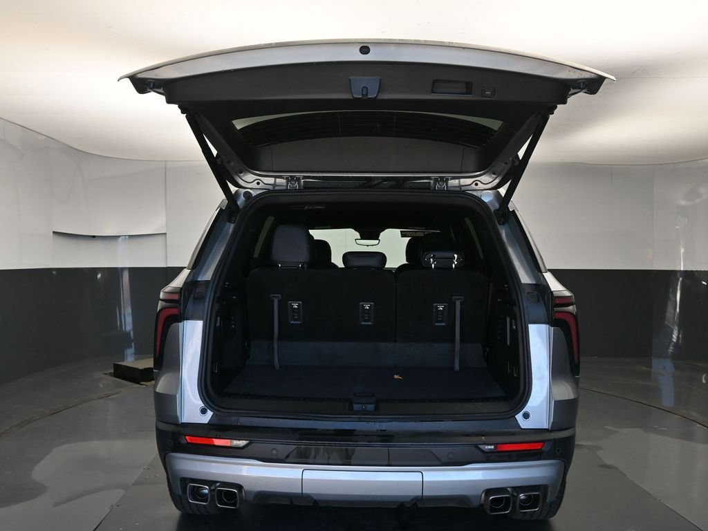 Certified 2024 Chevrolet Traverse Z71 w/ Enhanced Driving Package image 11