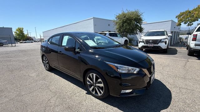 Used 2020 Nissan Versa SR FWD image 2