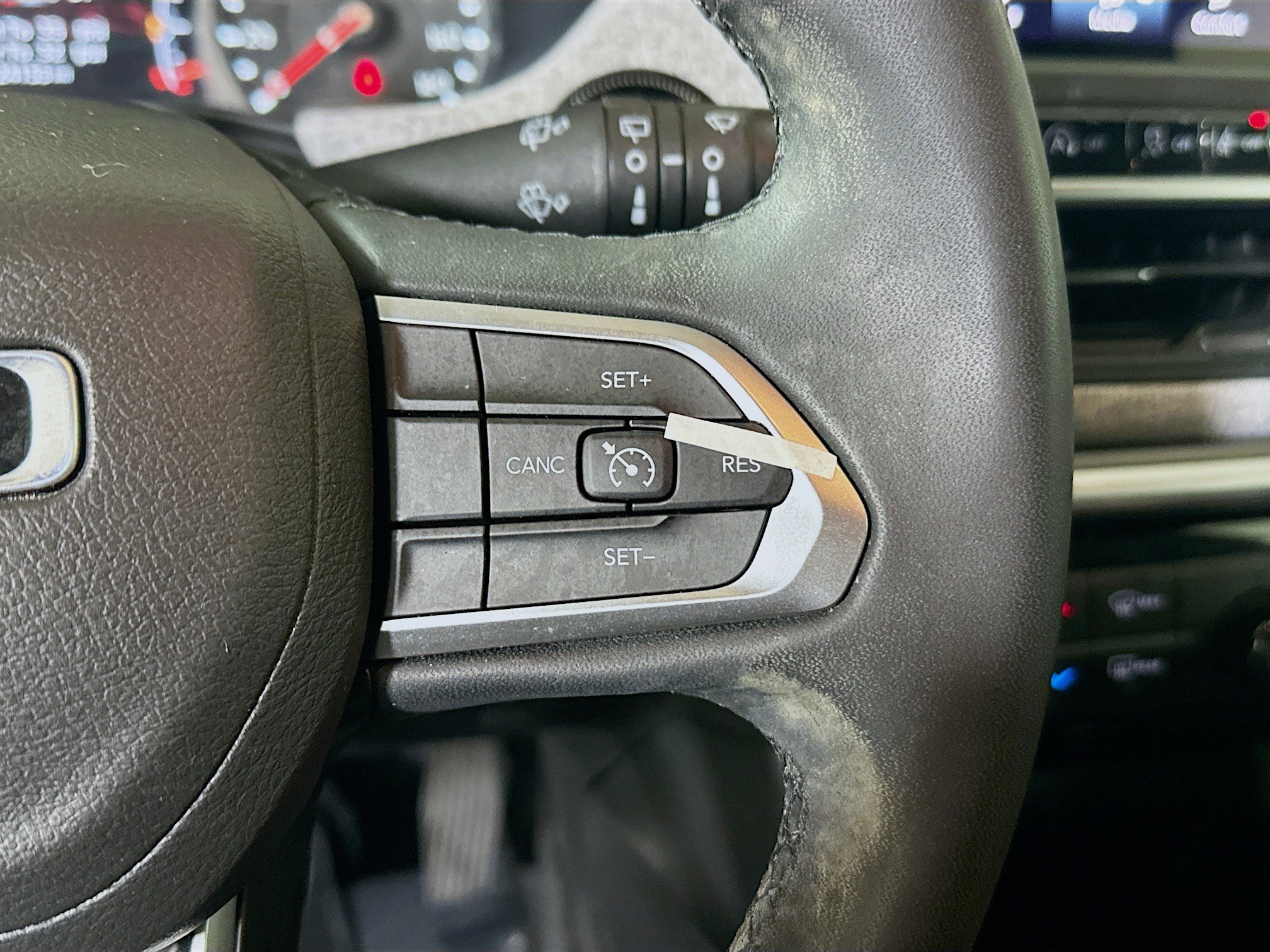Used 2023 Jeep Compass Latitude AWD/4WD image 17