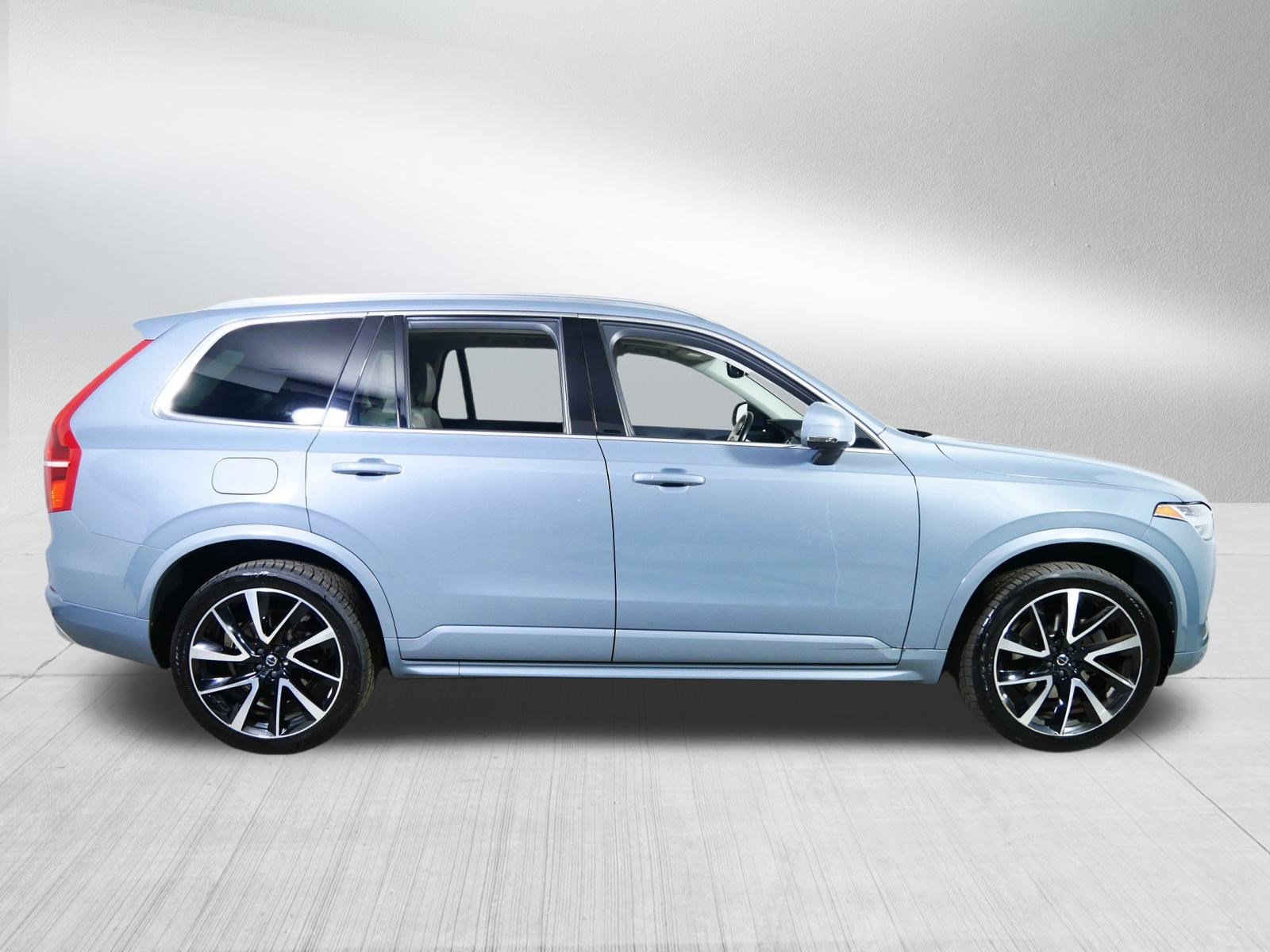 Used 2020 Volvo XC90 T6 Momentum image 8