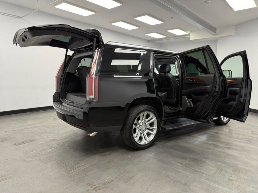 Used 2015 Cadillac Escalade Premium image 24